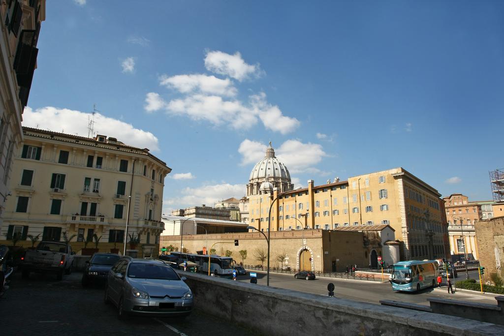 Al Colonnato Di San Pietro Bed and Breakfast Ρώμη Εξωτερικό φωτογραφία