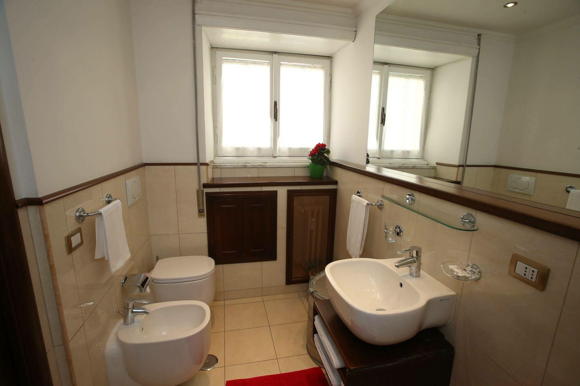 Al Colonnato Di San Pietro Bed and Breakfast Ρώμη Εξωτερικό φωτογραφία
